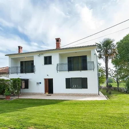 בית נופש House Dragica *