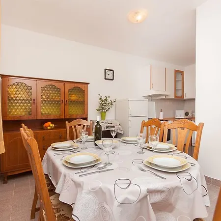 בית נופש House Dragica