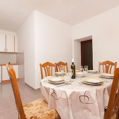 House Dragica בית נופש *